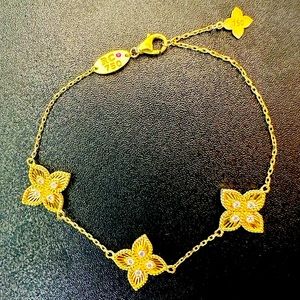 ‼️Sale‼️Real 18K Dubai Gold 3 Flower Bracelet